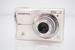 美品】OLYMPUS FE-5030 コンパクトデジタルカメラ パールホワイト 