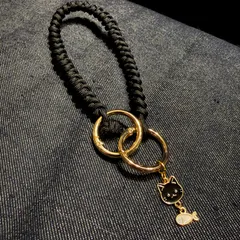 猫チャーム カラビナ付き パラコード ハンドストラップ 15cm ゴールド ブラック 黒猫 ナイロンコード ハンドメイド