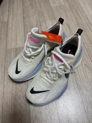 NIKE インヴィンシブル 3 ランニングシューズ 新品