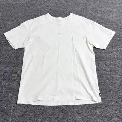 ナイキ プレミアム エッセンシャルズ 半袖Tシャツ