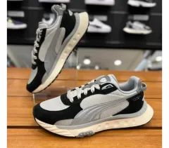新品 PUMA リーワイルド スニーカー ブラック/グレー 220 225可能