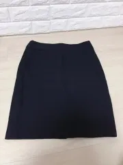 基本スーツ スカート