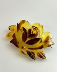 本べっ甲 花のブローチ 薔薇 - メルカリ