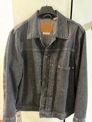 美品』Levi