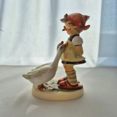 アンリ 木彫り人形 Boy with Dove & Umbrella - メルカリ