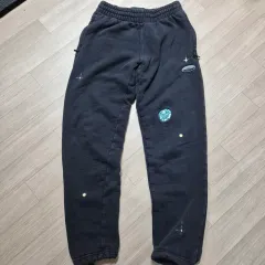 adidas PAKAIAN トレーナー ズボン ブラック