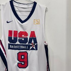 希少】マイケル・ジョーダン JORDAN #9 レプリカ ユニフォーム - メルカリ