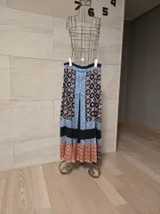 1 Sandro サンドロ プリーツ ロング丈スカートのサムネイル