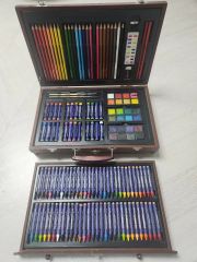 ふ*く様 【美品・レア】DERWENT パステルペンシル 90色セット木箱入り ダーウェント パステルペンシル 90色 木箱入り - メルカリ