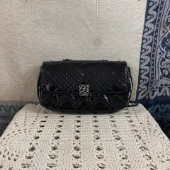 Riu Enamel quilting phone bag ブラック - メルカリ