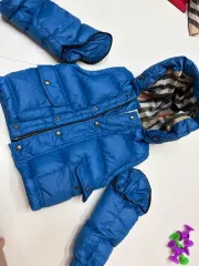 バーバリー 男の子 ダウンベスト 3T 袖分離可能 ダウンベスト