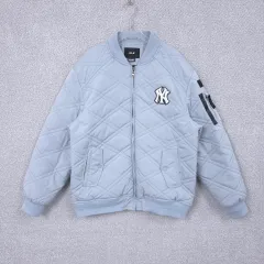 MLB (ニューヨーク・ヤンキース) X シンサレート メンズ MA-1 ダウン アウター 100-105のサムネイル
