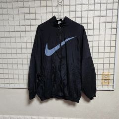 希少 ナイキ 90s 銀タグ ウィンドブレーカー 背面ビッグスウッシュ