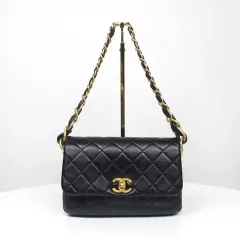 中古ブランドダオール CHANEL シャネル 24S スモール フラップ ショルダーバッグ ゴールド ブラック カーフスキン 付きのサムネイル