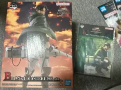 (国内流通) BANDAI 進撃の巨人 リヴァイ Bフィギュア + アクリルスタンド D