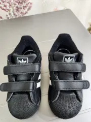 アディダス SUPERSTAR キッズ ブラック ベルクロ スニーカー 150