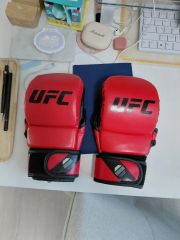 strikeforce ストライクフォースファイトグローブUFC赤 - メルカリ