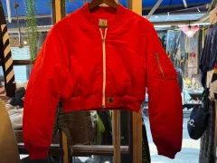 Carhartt カーハート レッド クロップド ブルゾン ジャケットのサムネイル