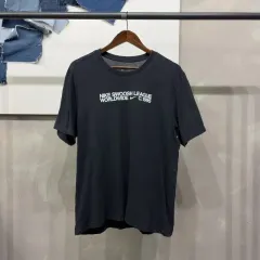 (105) NIKE（ナイキ）カジュアルスポーツ ダブルスウッシュ バックプリント 半袖 Tシャツ