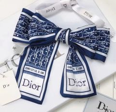 指原莉乃着用 ディオール ミッツァ スカーフ dior オブリーク