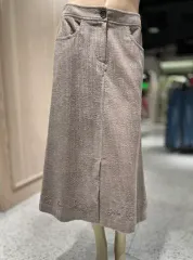 新) BENETTON レタリング 刺繍 ロング丈スカートのサムネイル