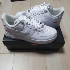超希少 即完売 鑑定済 Supreme Nike エアフォース上海限定 極少数量 