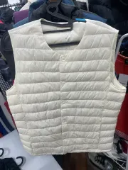 MUSINSA 白 キルティング ダウンベスト M 実寸100