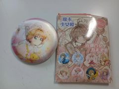 激レア CLAMP 先生 15周年 缶バッジ カードキャプターさくら ① 激レア CLAMP 先生 15周年記念 缶バッジ カードキャプターさくら ①
