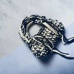 エモーショナリーマーケット⭐︎ペットカバン - メルカリ