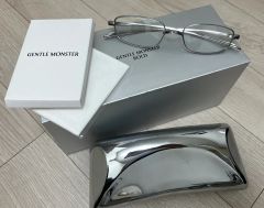 新品】完売品GENTLE MONSTER サングラス TARX02 シルバー - メルカリ