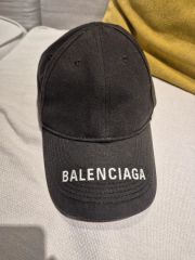 BALENCIAGA エッフェル塔キャップ BALENCIAGA エッフェル塔刺繍キャップ ブラック - メルカリ