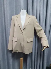 ベージュ・パッド・高級・ジャケット