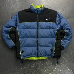 105 NIKE ACG パファー ダウン