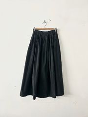 アトリエナルセ atelier naruse リネン配色ギャザーロングスカート