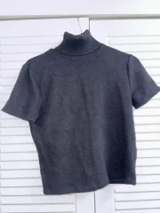ZARA 黒 タートルネック 半袖 ニット