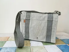 Hermes ユニセックス フルート バサ PM ショルダーバッグ クロスバッグのサムネイル