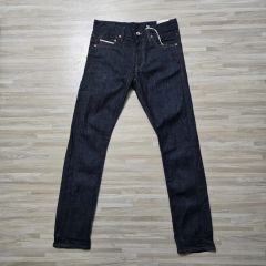 A.P.C. PETIT NEW STANDARD 32サイズ リジット デニム - メルカリ