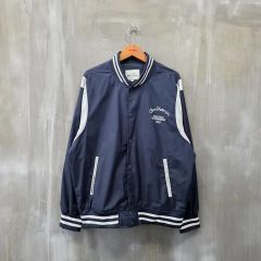deluxe パンチングレザー ウール スタジャン デラックス 猫目ボタン 00 