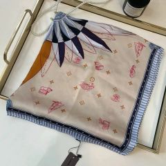 LOUIS VUITTON ルイヴィトン バンダナ スカーフ アニマル - メルカリ
