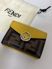 FENDI フェンディ エフイズ ズッカ 三つ折り財布 イエロー - メルカリ