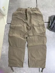 UNIQLO ズボン