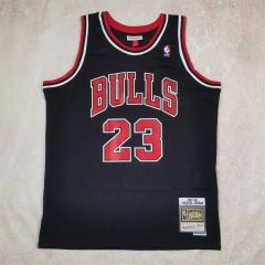NBA】ブルズ激レアマイケルジョーダン希少ゲームシャツ 黒 ブラック L