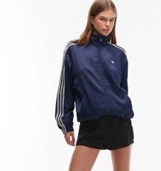 Adidas vintage (shishamo 朝子ちゃん着用モデル) Adidas vintage (shishamo 朝子ちゃん着用モデル) - メルカリ