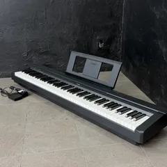 YAMAHA P-45 電子ピアノ 88鍵盤 【中古】動作保証 ヤマハ 鍵盤楽器 ブラック 譜面台 アダプタ ペダル付き/516680のサムネイル