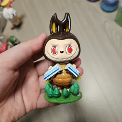 ポップマート ラブブ フィギュア
