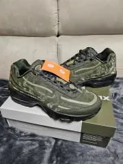 ナイキ ワークスアウト コラボ エアマックス 95 新品