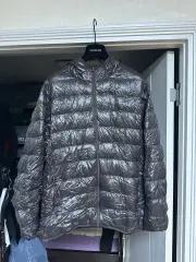 XL ユニクロ 軽量 ダウン DARK BROWN