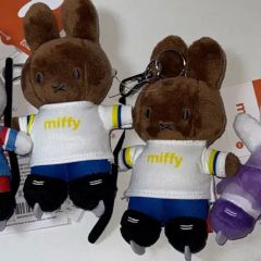adidas toy2R Qee キーホルダー フィギュア ノベルティ - メルカリ