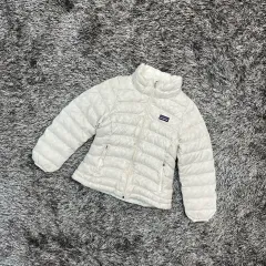 パタゴニア ジュニア 軽量ダウンのサムネイル