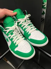 ナイキ ジョーダン1 ミッド ラッキー グリーン